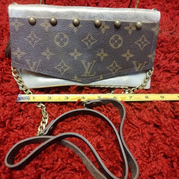Louis Vuitton up cycle clutch - Picture 2 of 6